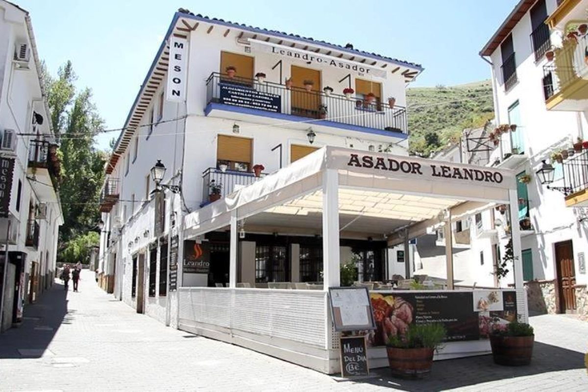 Apartamentos Castillo Cazorla