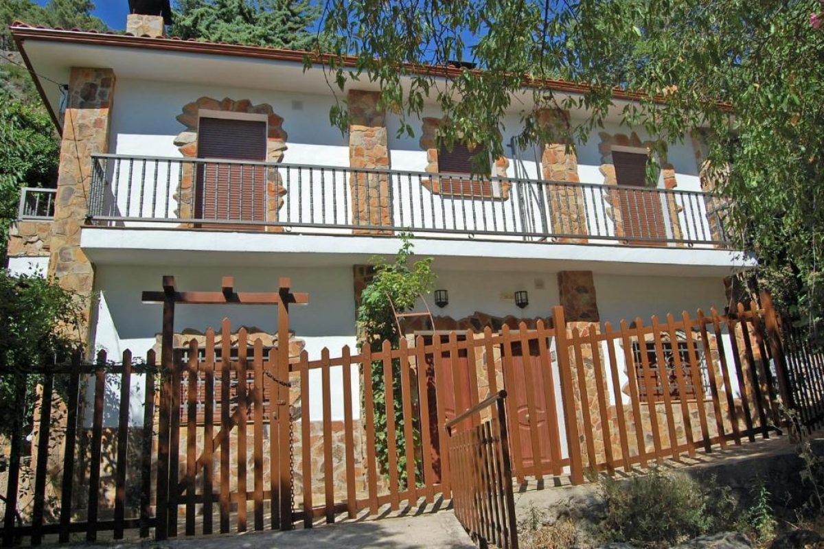 Apartamentos El Manantial