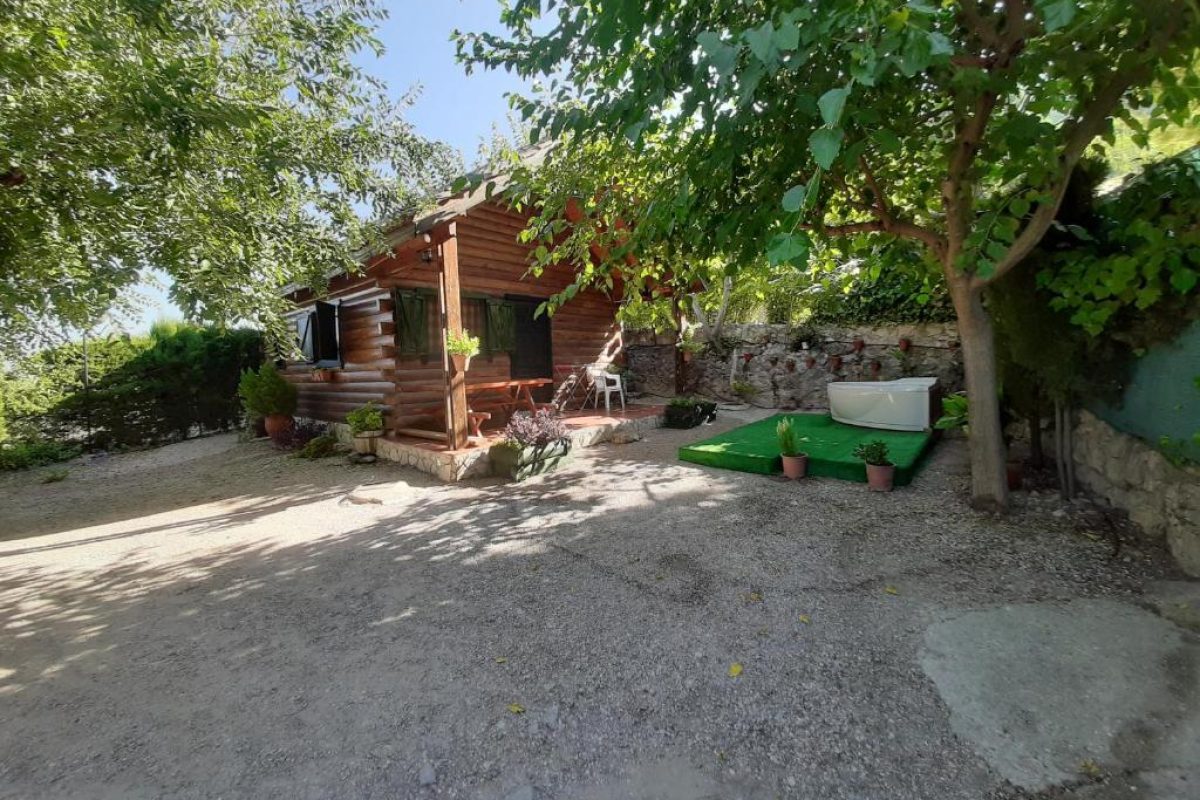 Cabaña de madera La Encina